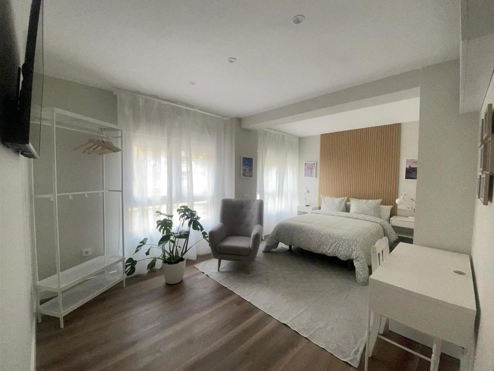 Rooms Madrid Rio Exterior photo